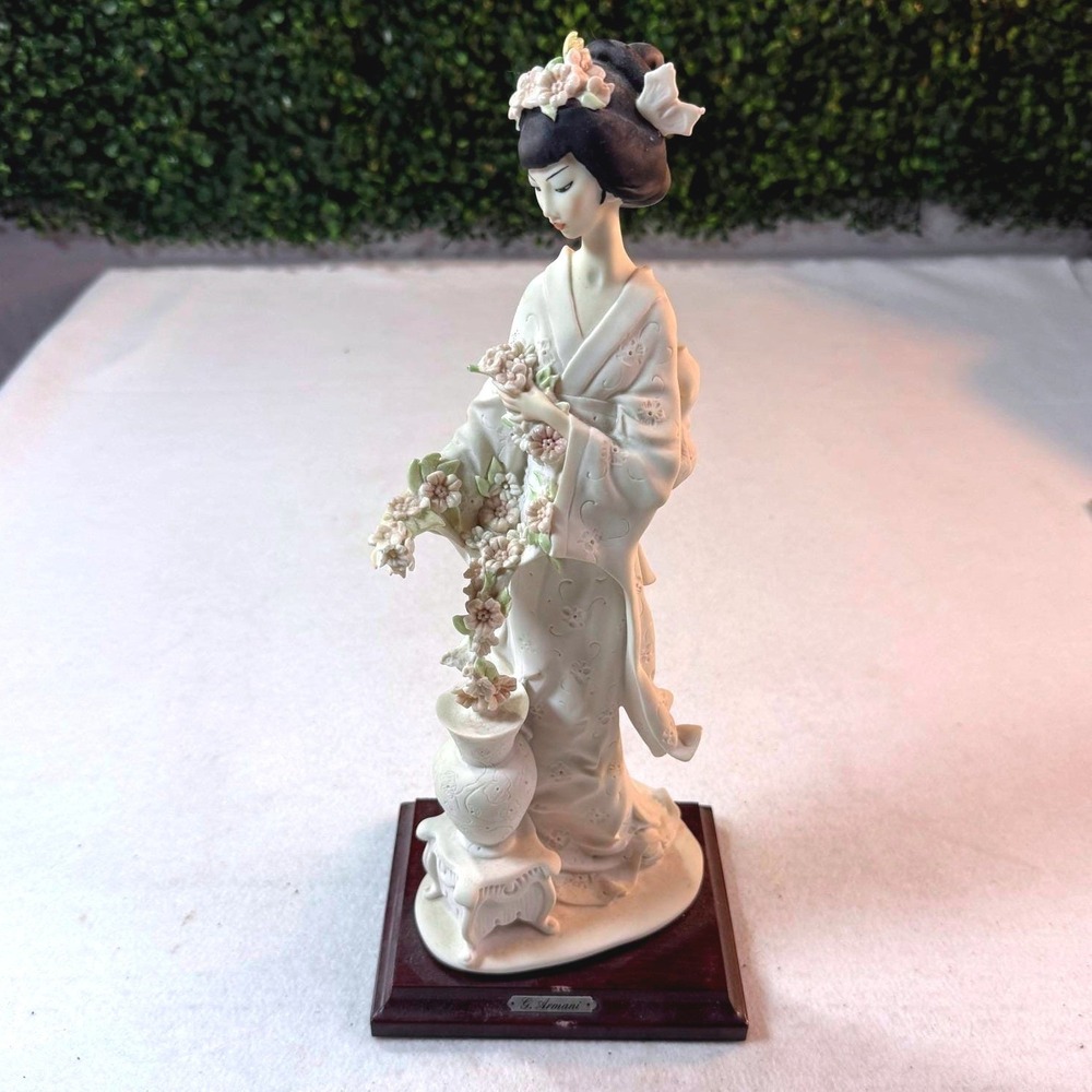 Vintage Giuseppe Armani Florence‎ Geisha Lady Porcelain Figurine Chinoiserie